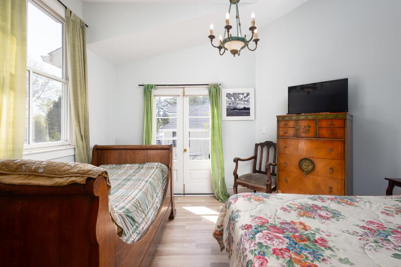 Hotel The Old Bank House Niagara-on-the-Lake Esterno foto