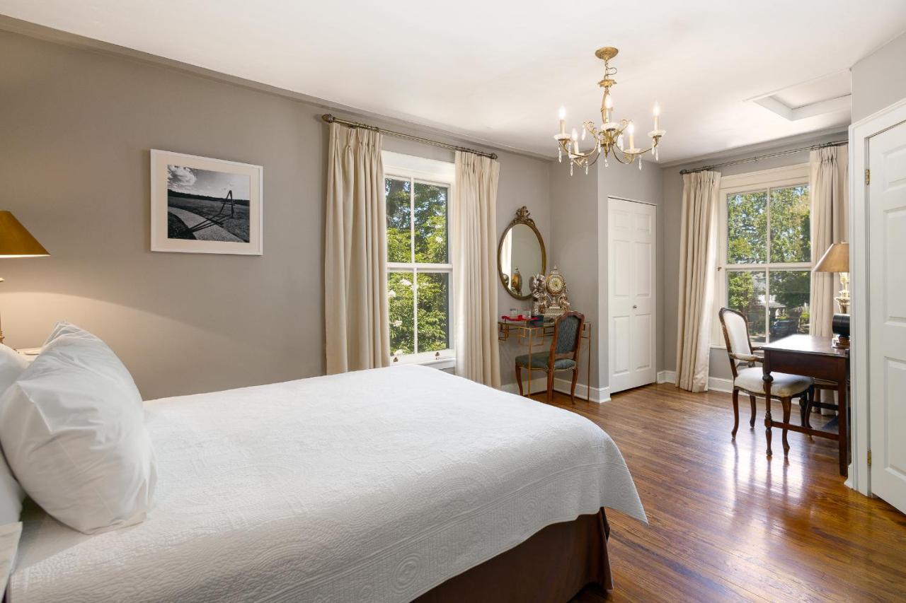 Hotel The Old Bank House Niagara-on-the-Lake Esterno foto