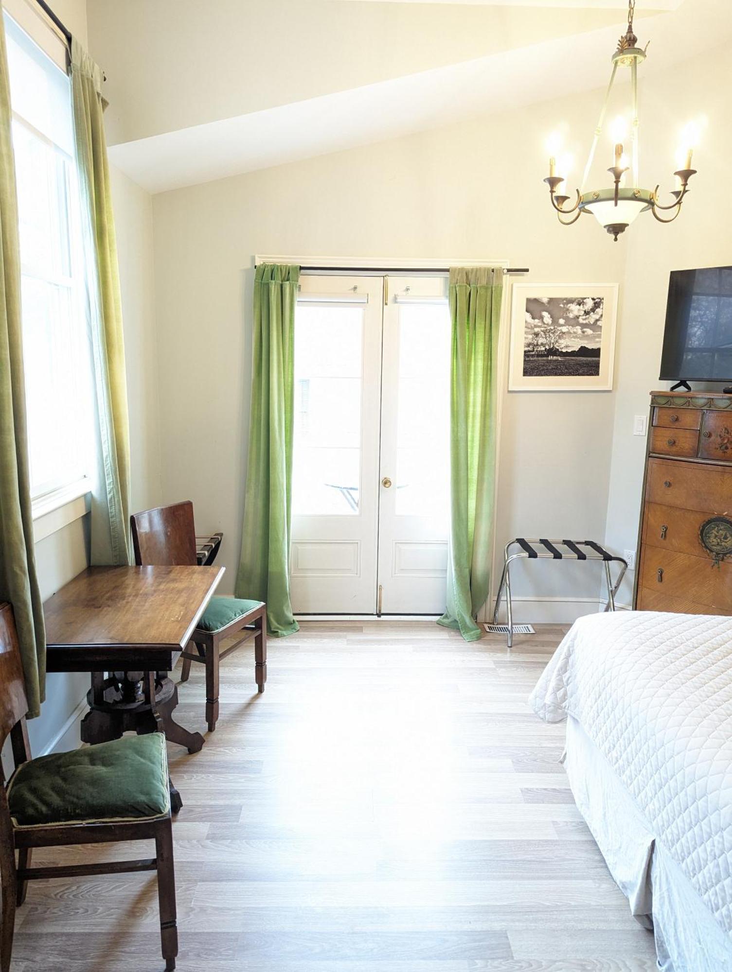 Hotel The Old Bank House Niagara-on-the-Lake Esterno foto